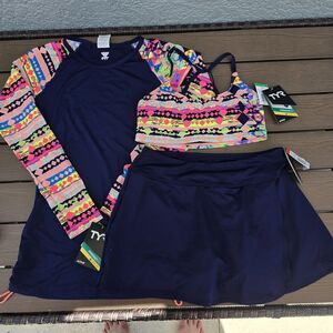 TYR Women's Boca Chicka Rashguard Set W/ Mesh Top & Navy Skort Set Sz M NEW